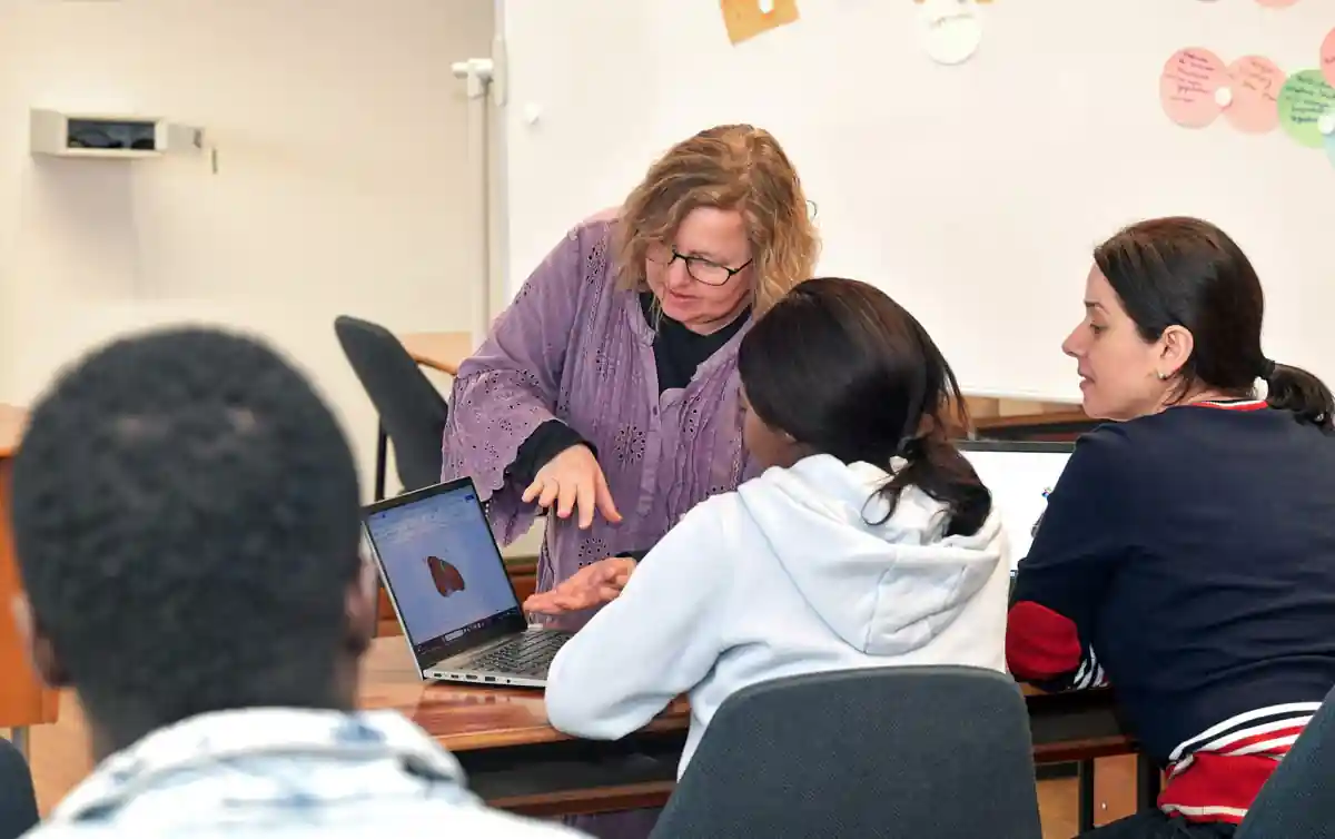 AFG Solingen kontaktieren AFG Solingen kontaktieren